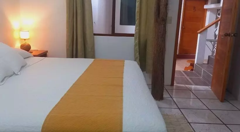 هتل El Bambú Galápagos