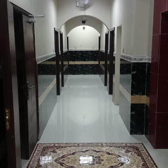 هتل Five Continents