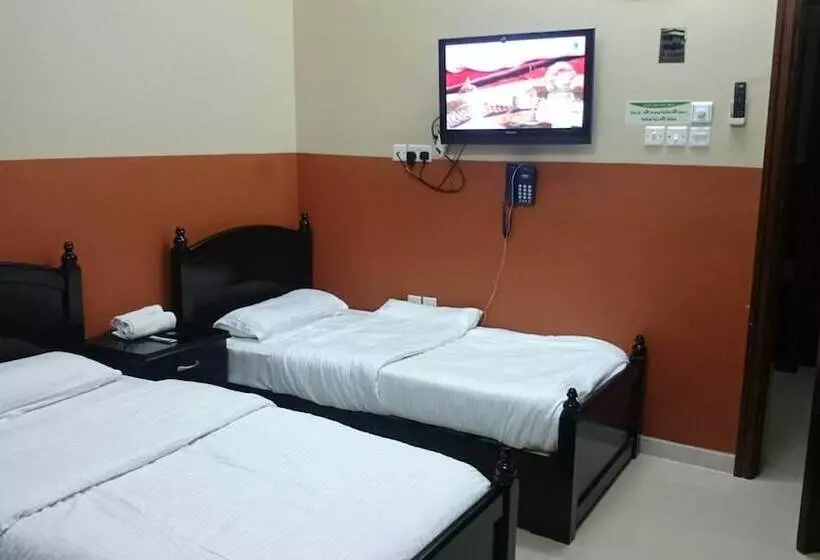 هتل Five Continents