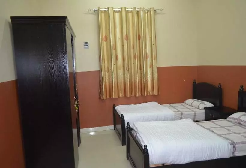 هتل Five Continents