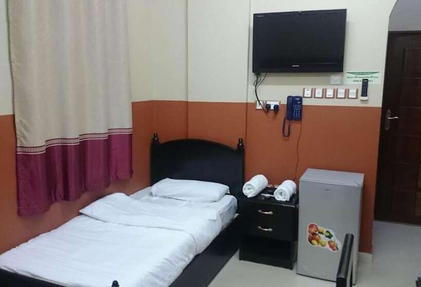 هتل Five Continents