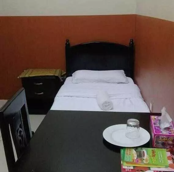 هتل Five Continents