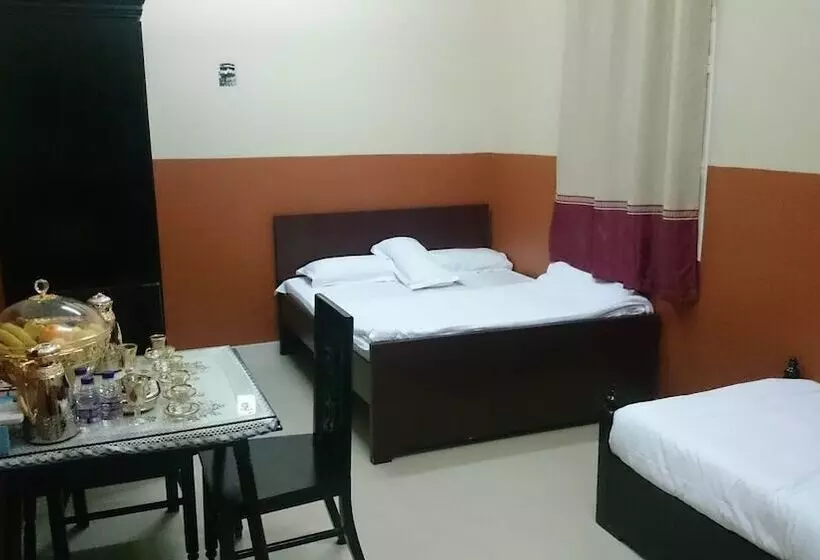 هتل Five Continents