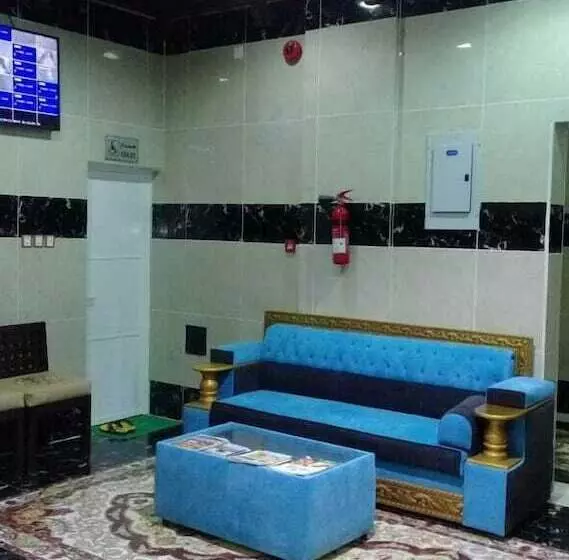 هتل Five Continents