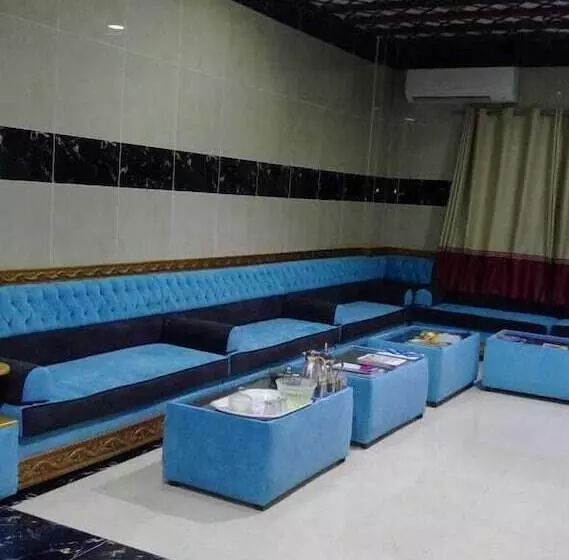 هتل Five Continents