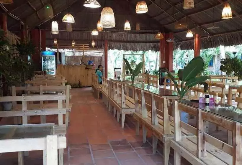 هتل Jungle Beach