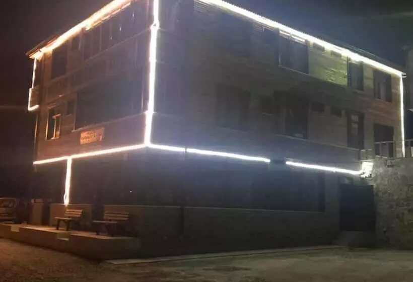 ホテル Multat Karakaya