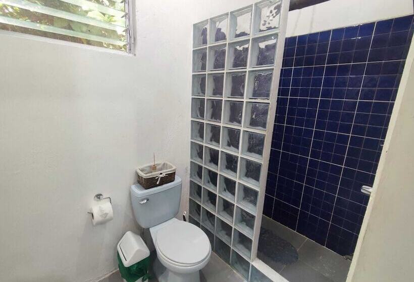 Hotel Playa Grande Lodge & Tree House