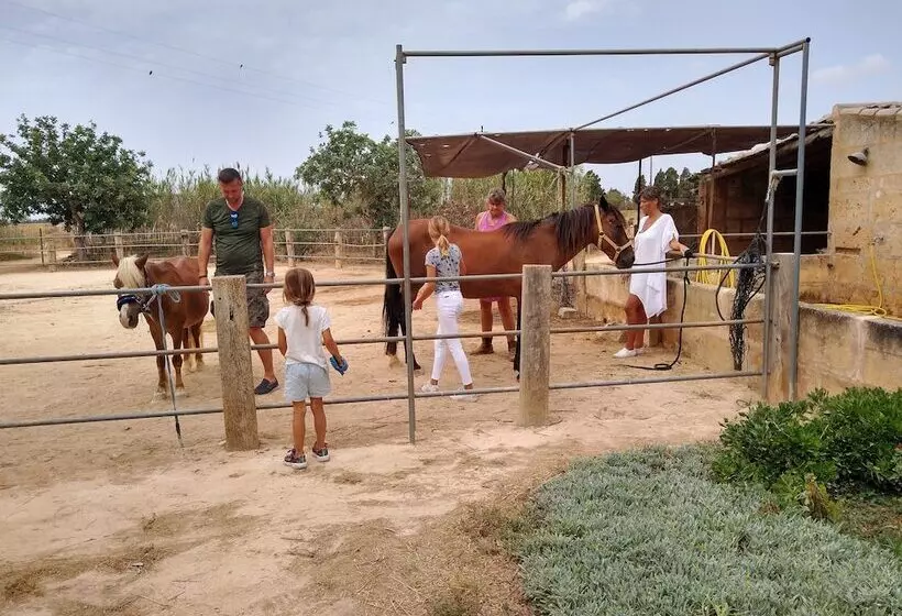 Maaseutuhotelli Agroturismo Finca Sant Blai