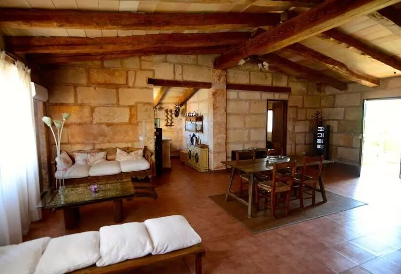 Maaseutuhotelli Agroturismo Finca Sant Blai