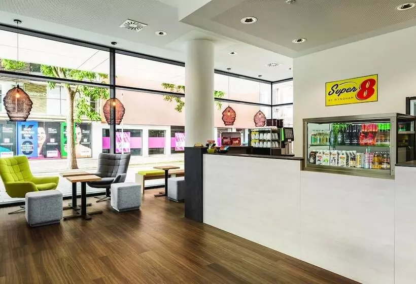 Hotelli Super 8 By Wyndham Koblenz