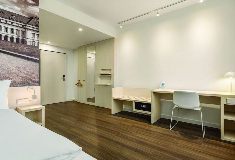 هتل Super 8 By Wyndham Koblenz