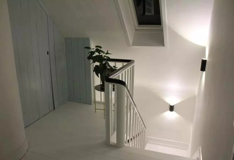 Katrinelund Bed And Breakfast