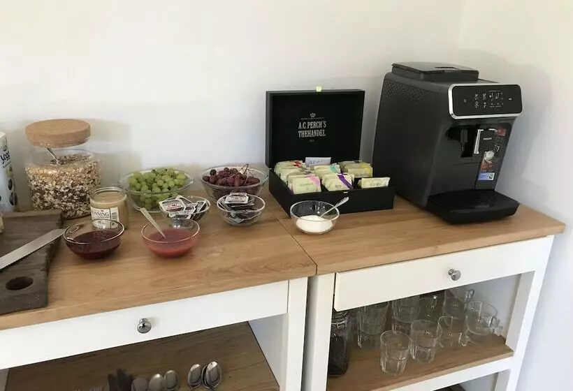 Katrinelund Bed And Breakfast