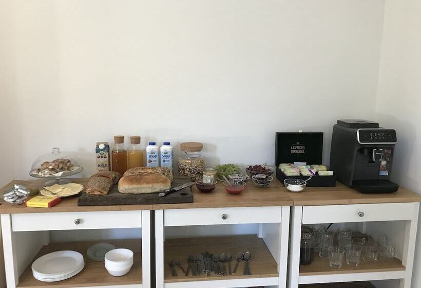 Katrinelund Bed And Breakfast