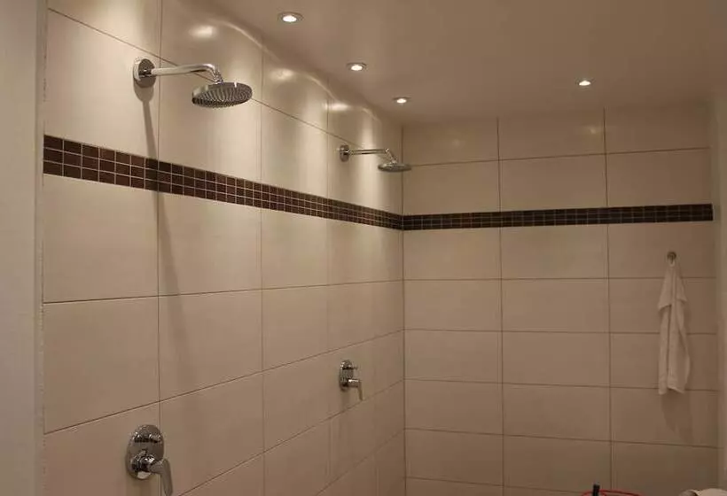 Katrinelund Bed And Breakfast