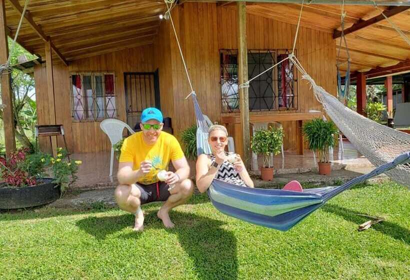 Little Paradise Hostel