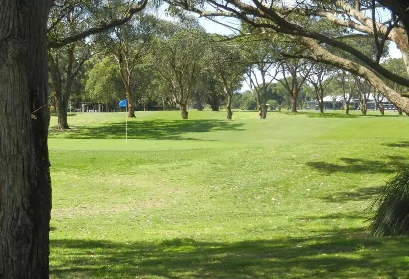 Motelli Oceanside Hawks Nest