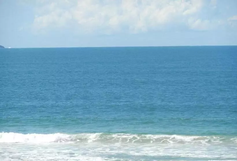 Motelli Oceanside Hawks Nest