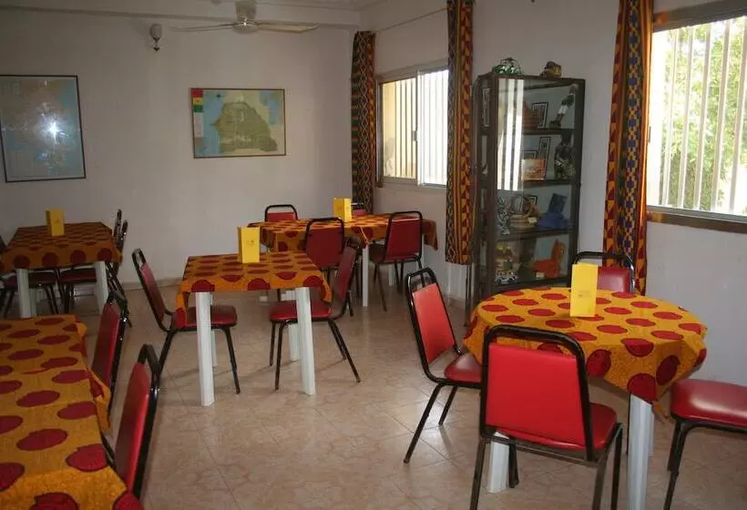 پانسیون Auberge Keur Diame