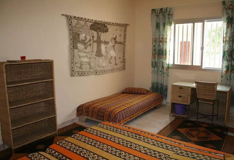 پانسیون Auberge Keur Diame