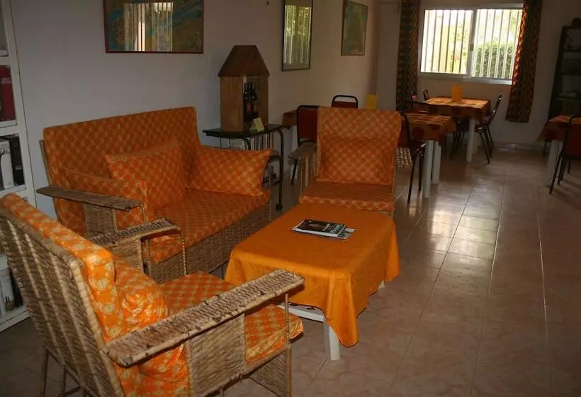 پانسیون Auberge Keur Diame