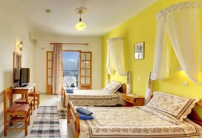 پانسیون Captain Spiros Studios