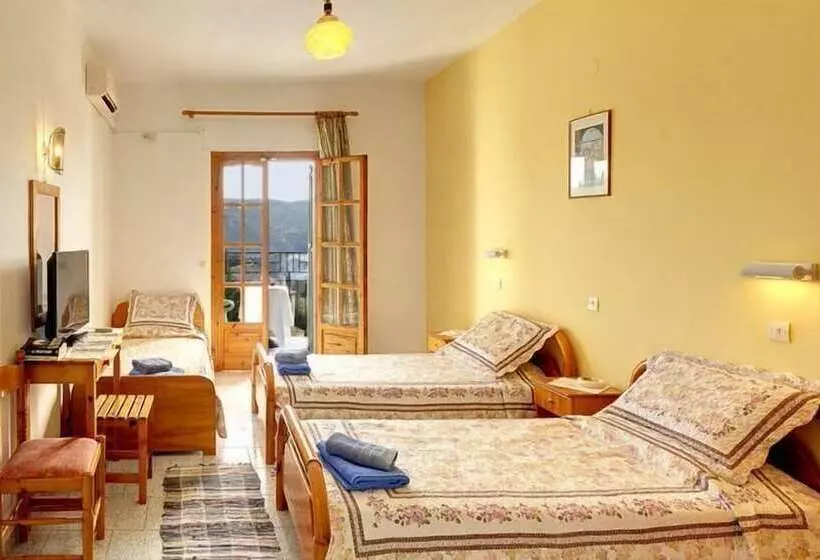 پانسیون Captain Spiros Studios