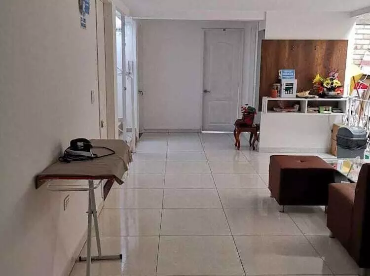 ペンション Hostal Cerca Al Centro De Popayan