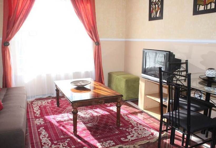 بنسيون Phomolo Guest House