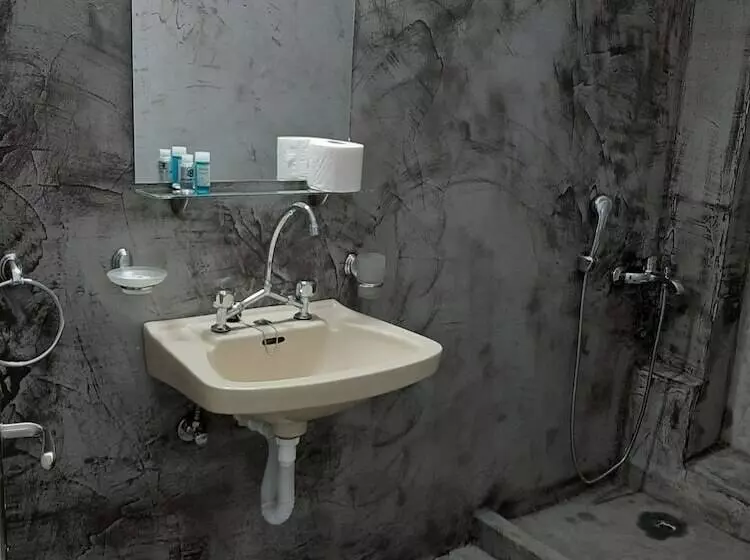 پانسیون Rodon