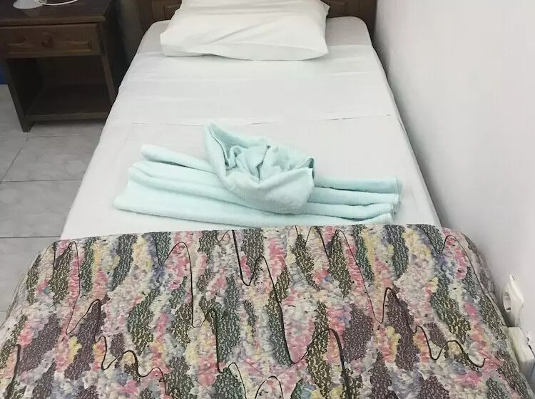 پانسیون Rodon