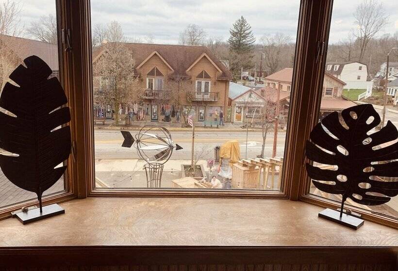 펜션 The Iris Garden Downtown Cottages And Suites