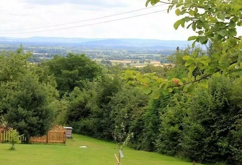 The Cider Barn