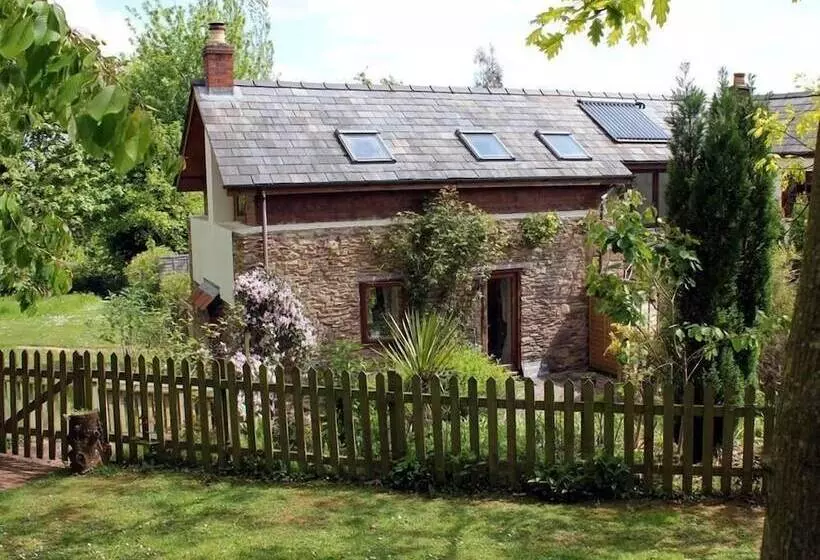 The Cider Barn