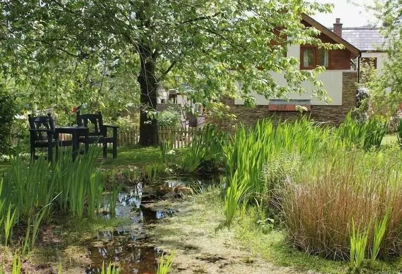 The Cider Barn
