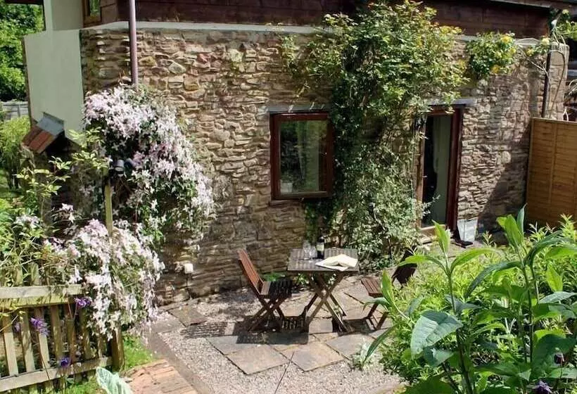 The Cider Barn