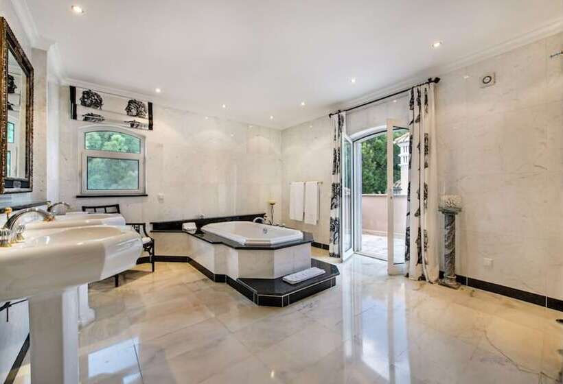 Villa In Quinta Do Lago Resort 1025