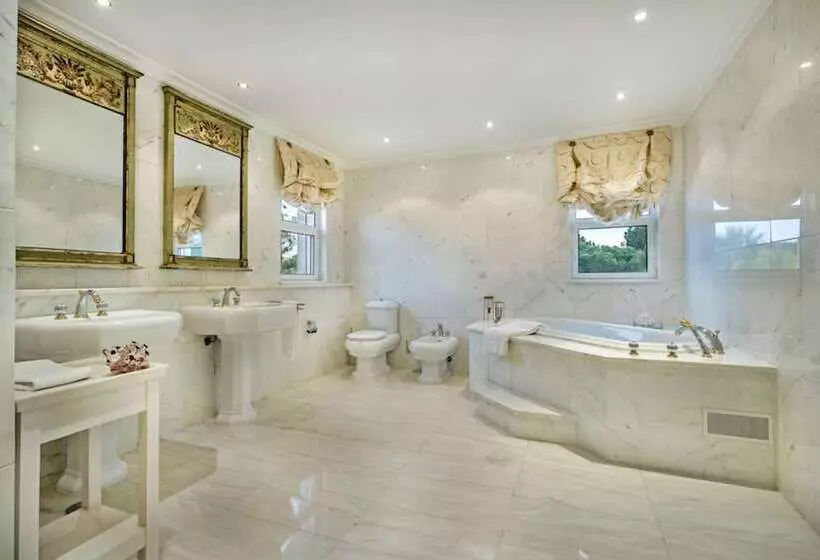 Villa In Quinta Do Lago Resort 1025