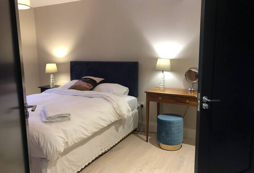 Westport Coastal Lodge