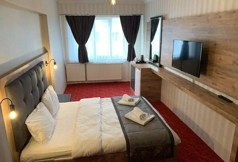 Adanaz Otel