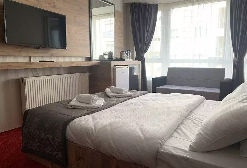 Adanaz Otel