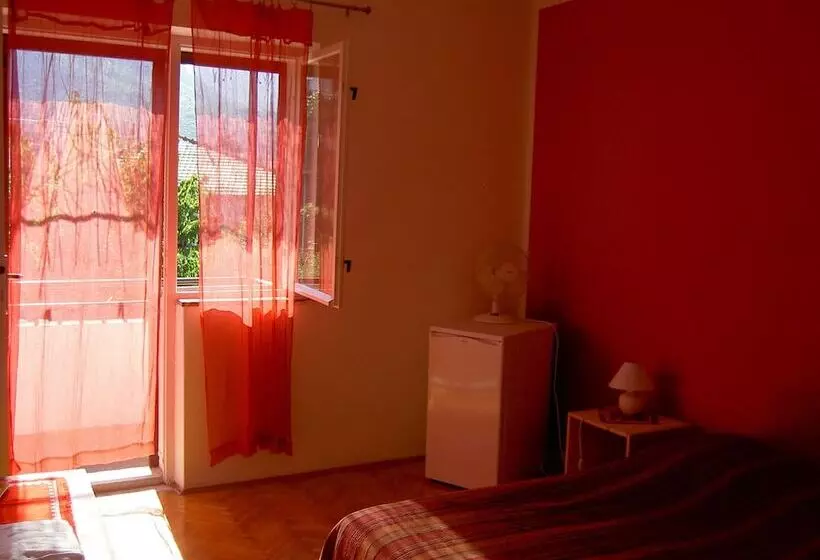 ユースホステル Hvar Guesthouse