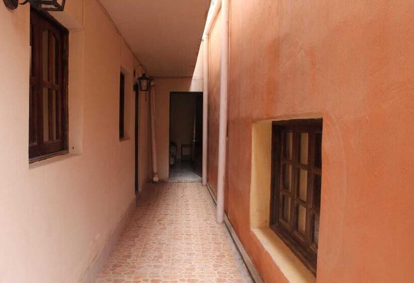 تختخواب و صبحانه La Reliquia