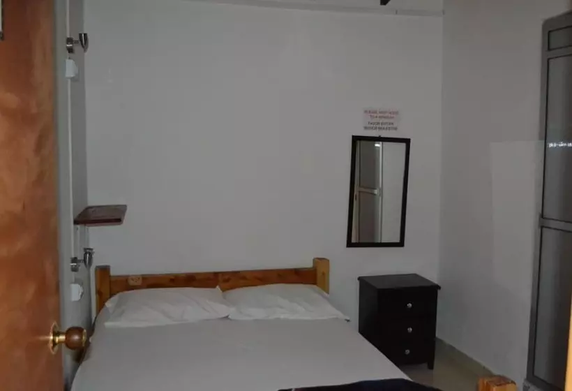 El Hostal De Liz   Hostel