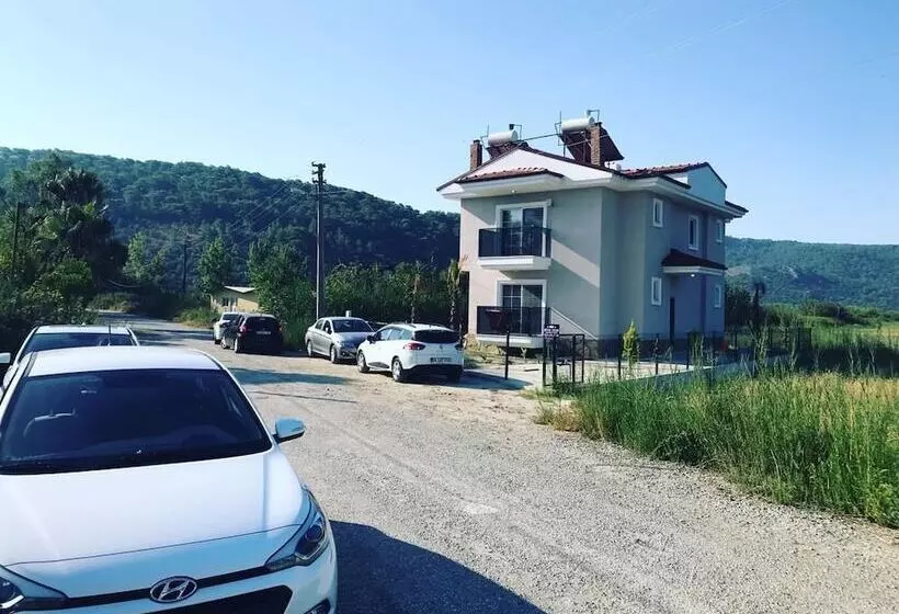 مسافرخانه Rivaesta Butik Hotel   Adults Only