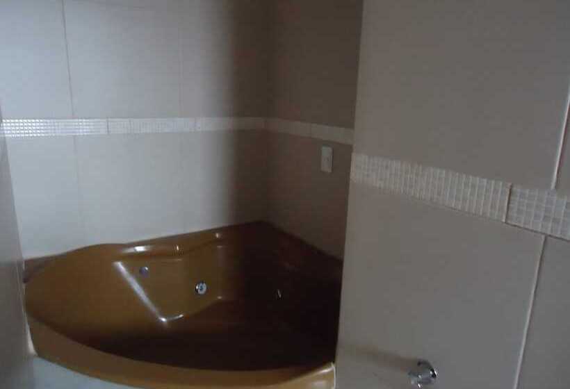 酒店 Center Palace