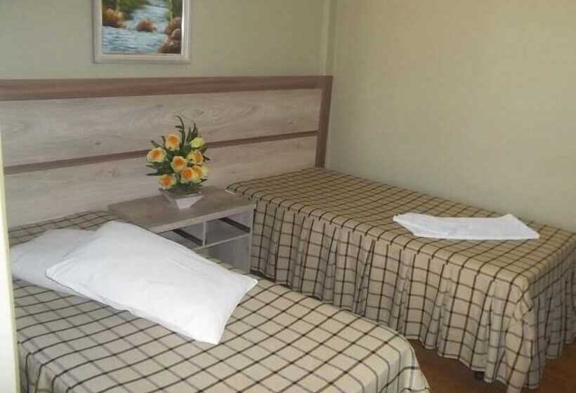 酒店 Center Palace