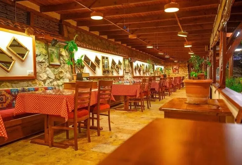 ホテル Cesmeli Konak Garden