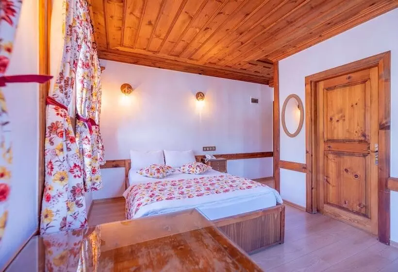 ホテル Cesmeli Konak Garden